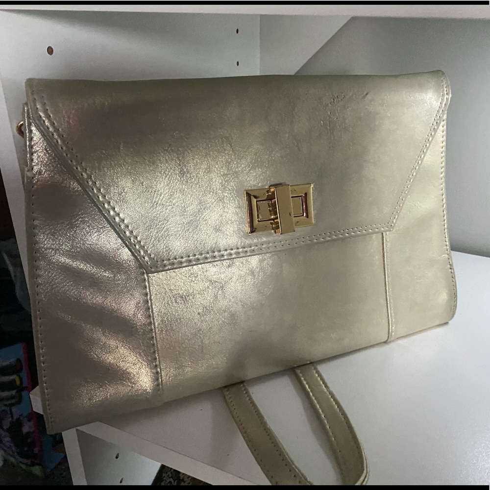 Stepping Out Add A Slight Shimmer For The Win.. - image 1